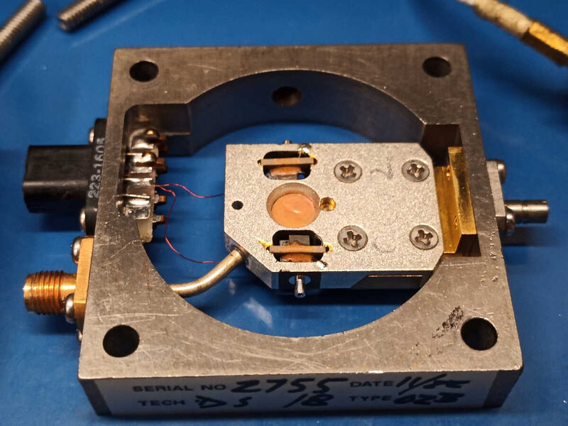 EIP 371 Microwave Frequency Counter 1
