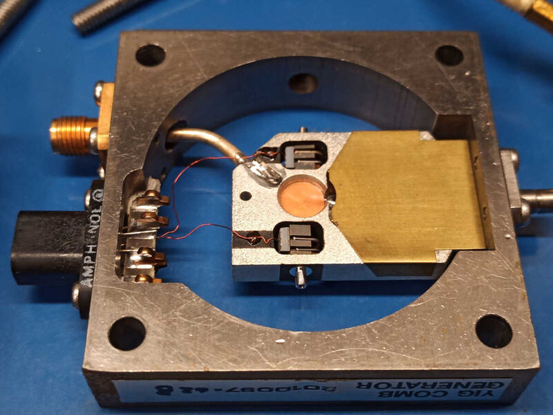 EIP 371 Microwave Frequency Counter 2